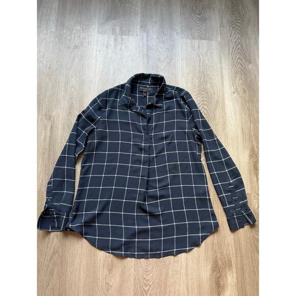 Banana Republic Blouse, Navy Blue White, Size XSP, Button down back, V Neck - Picture 1 of 5